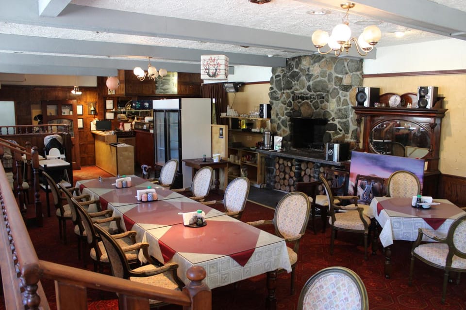 Pioneer Inn by the River Motel in Port Hardy