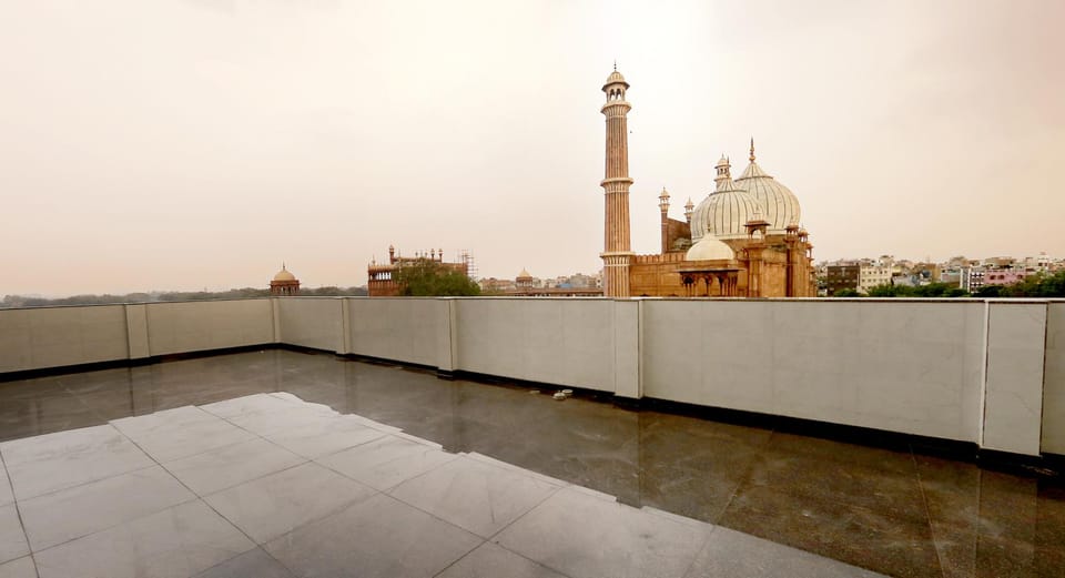 Aiwan-e-Shahi Hotel in Delhi