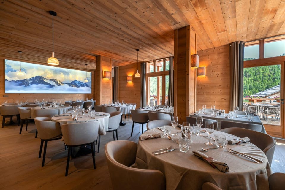 Le Chalet Blanc Hotel & Spa Hotel in Montgenèvre