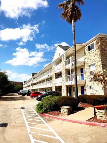 InTown Suites Extended Stay Houston TX Webster - NASA Hotel in Webster