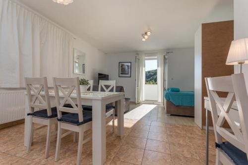 Rooms by the sea Hvar - 8785 Hotel in Hvar