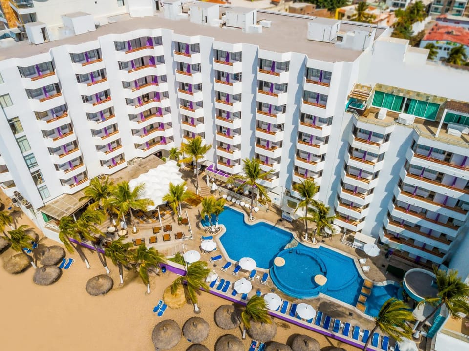 Oceano Palace Hotel in Mazatlan