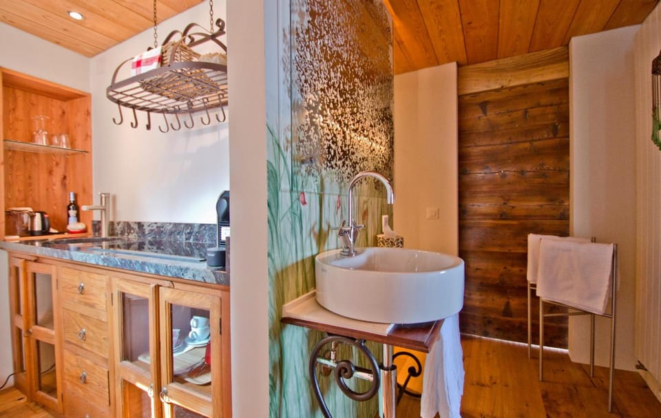 Case di Sotto, House & Breakfast Hotel in Locarno