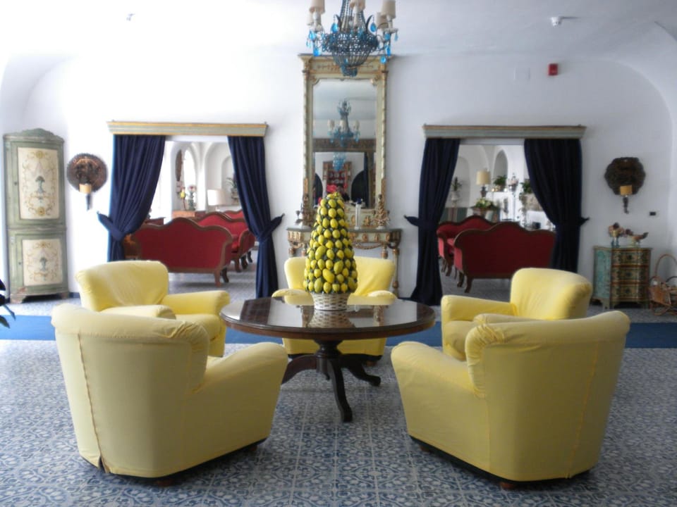 Shared lounge/TV area