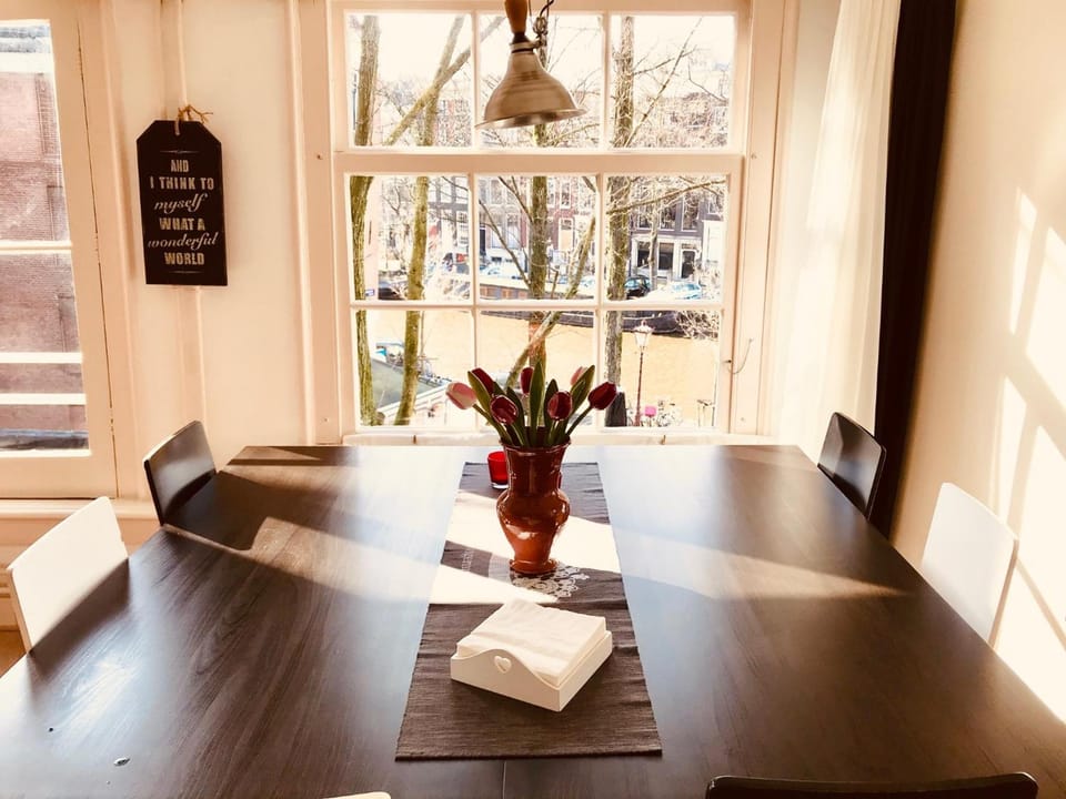 Little Tulip Hotel in Amsterdam
