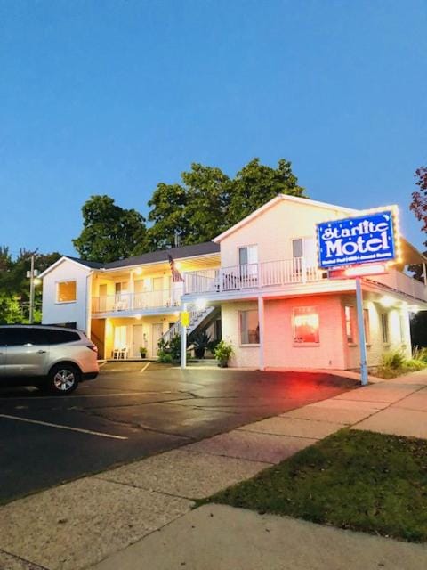 Starlite Motel Motel in Wisconsin Dells