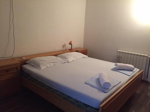 Rooms Ana Hotel in Dobrota