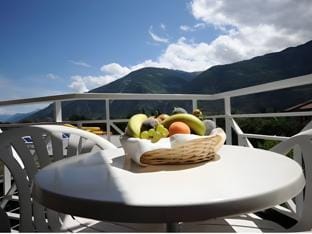 Hotel des Bains de Saillon Hotel in Canton of Valais