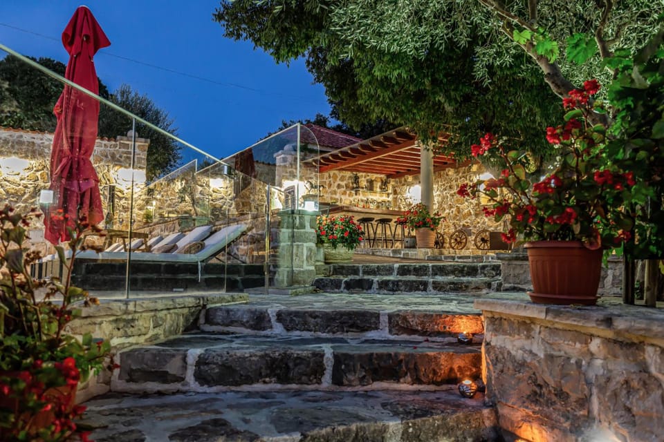 Heritage Hotel & Estate Raznjevica Dvori AD 1307 Hotel in Šibenik-Knin County, Croatia