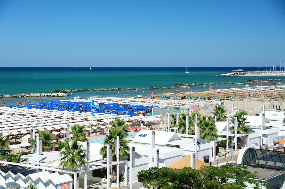 Hotel Vienna Hotel in Cattolica