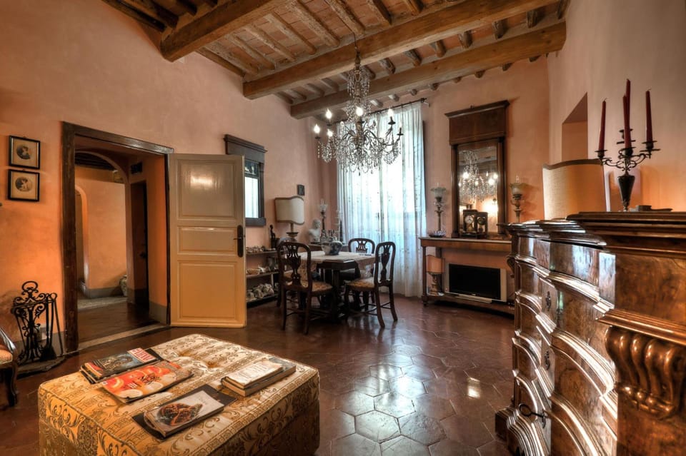 Antica Dimora Leones Hotel in Palaia
