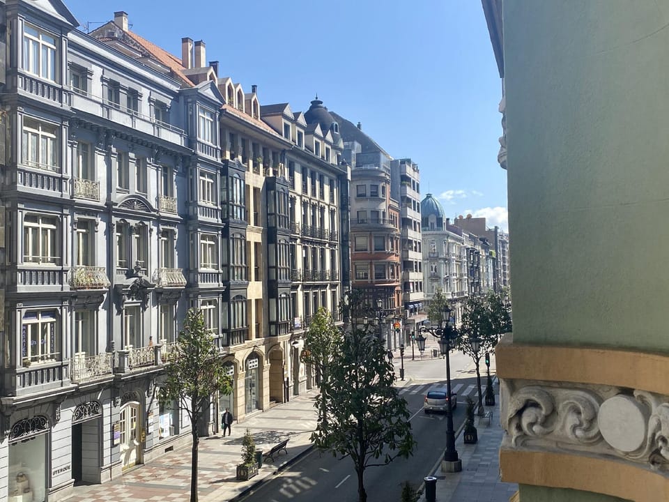 HiHome Hostel Uria Hostel in Oviedo