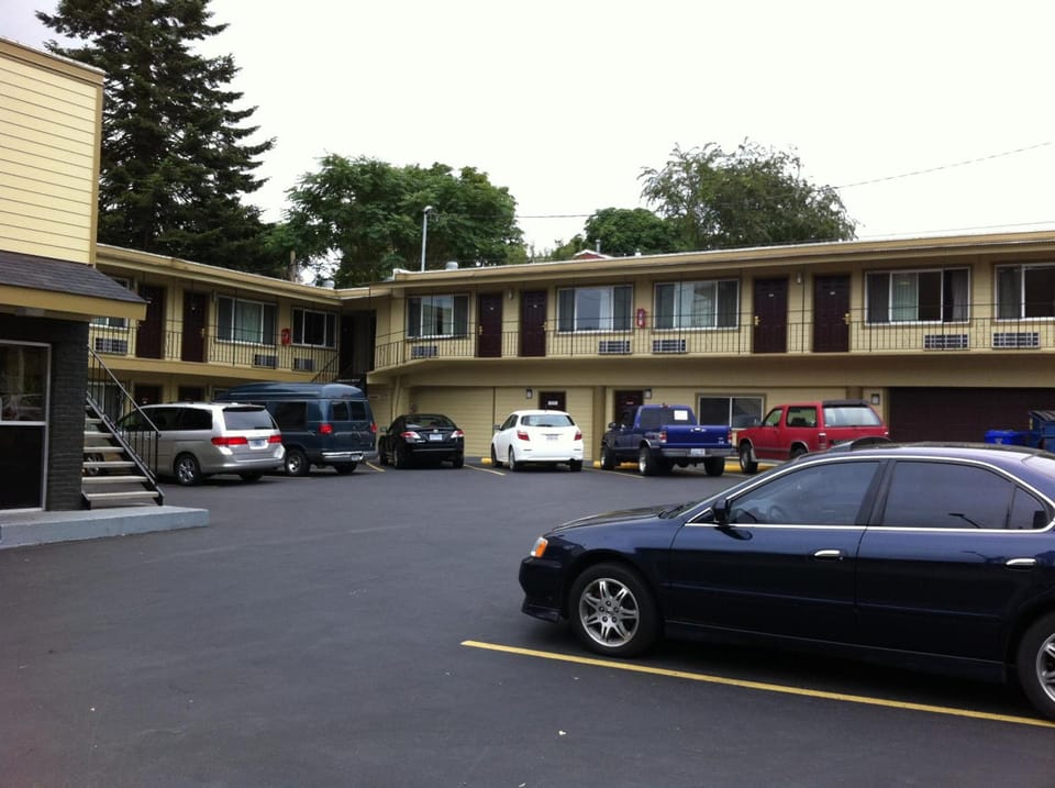 Economy Inn Motel in Portland
