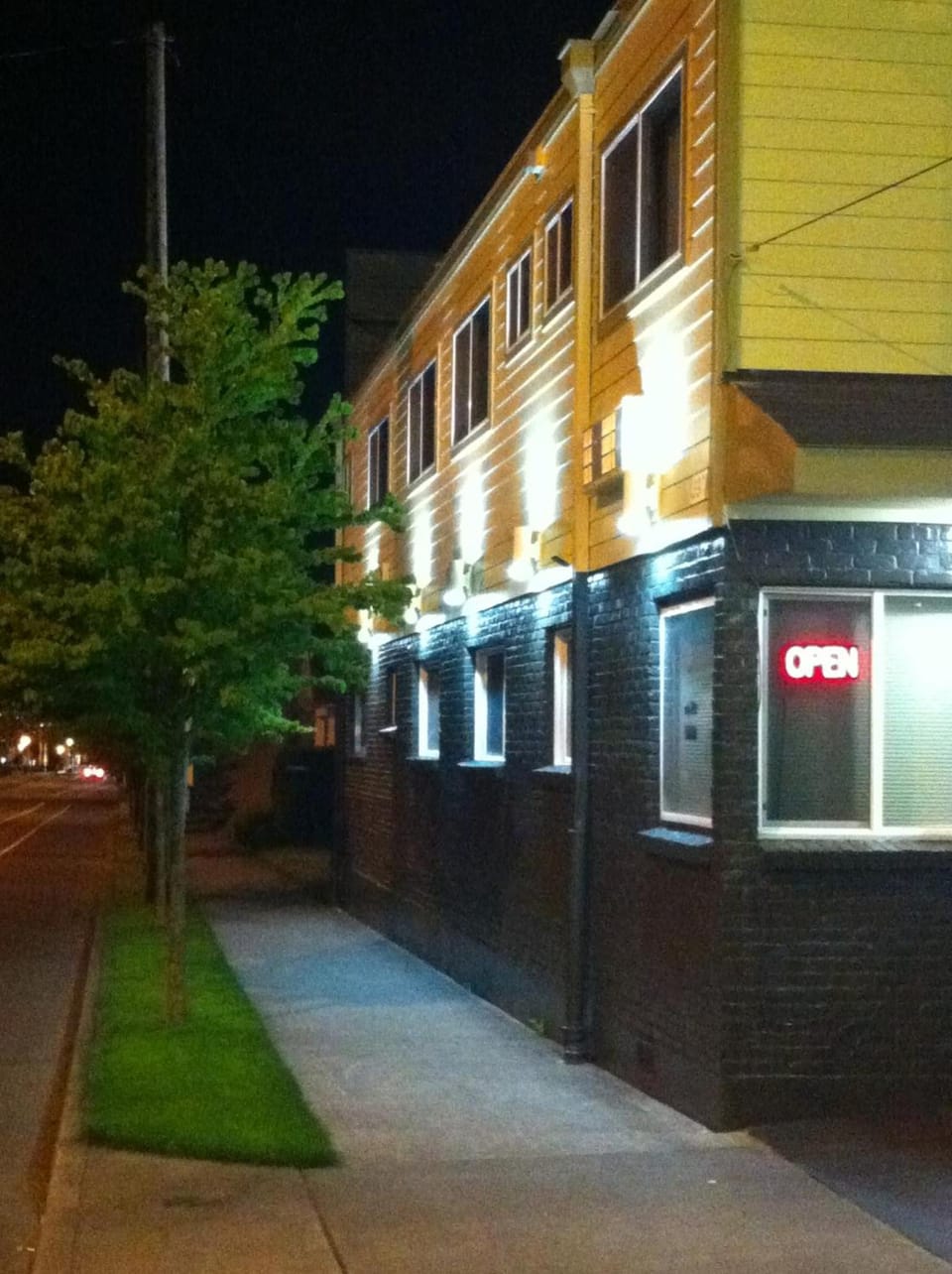 Economy Inn Motel in Portland