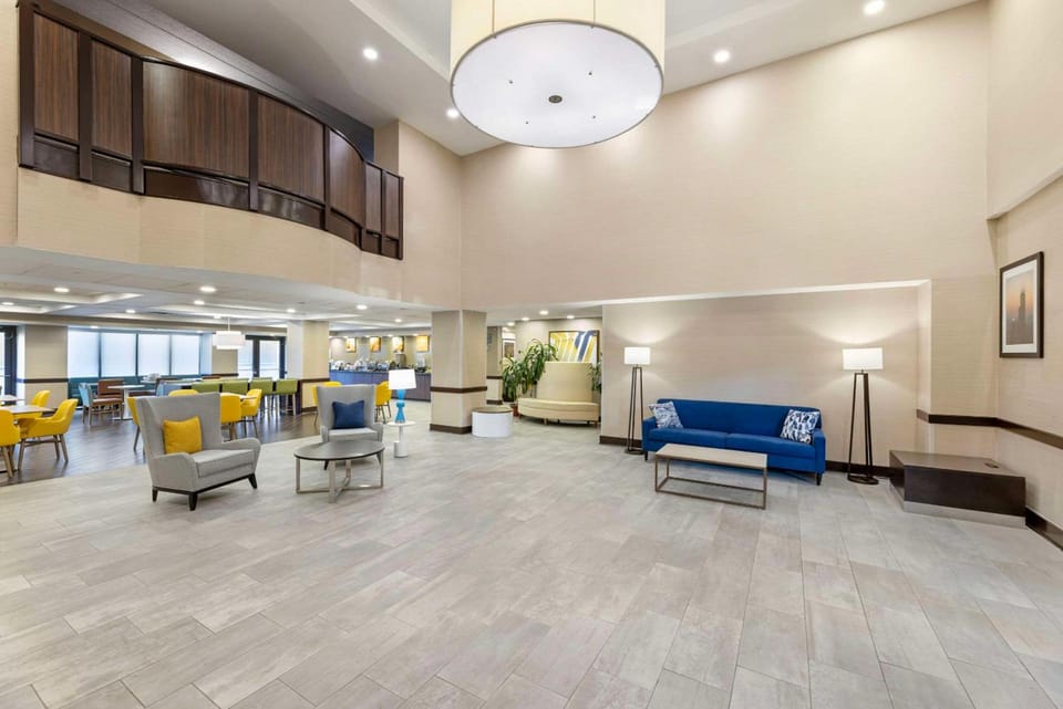 Comfort Inn & Suites Arlington Heights - Schaumburg Hotel in Arlington Heights