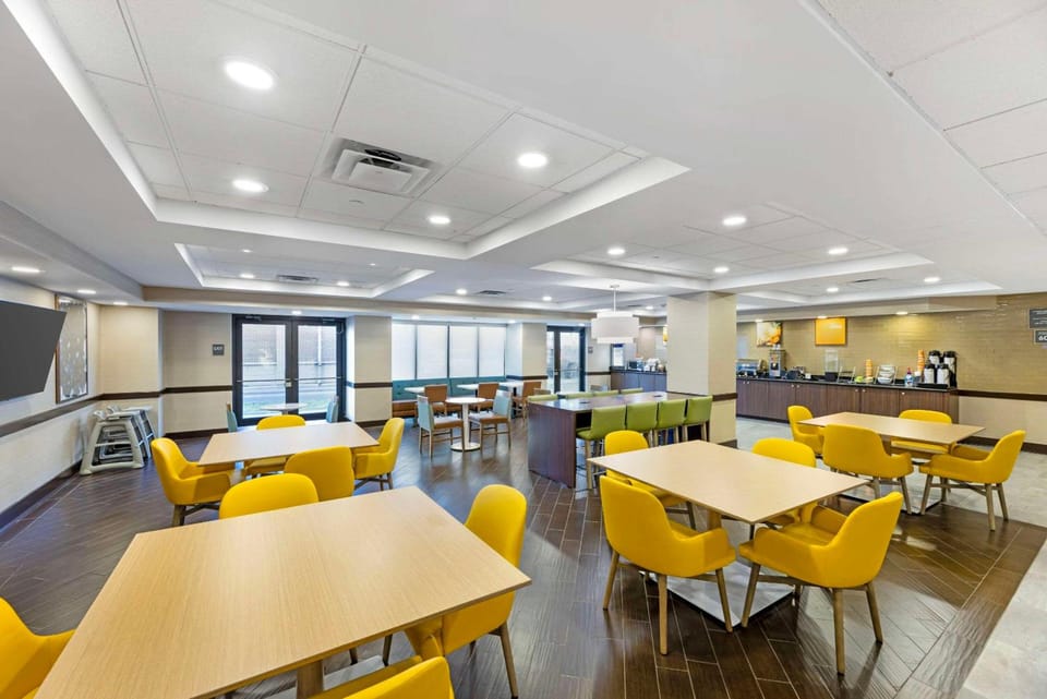 Comfort Inn & Suites Arlington Heights - Schaumburg Hotel in Arlington Heights