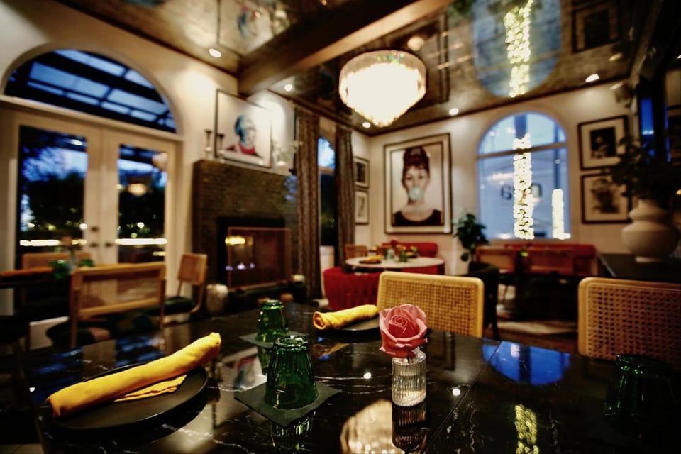 The Crescent Hotel Beverly Hills Hotel in Beverly Hills