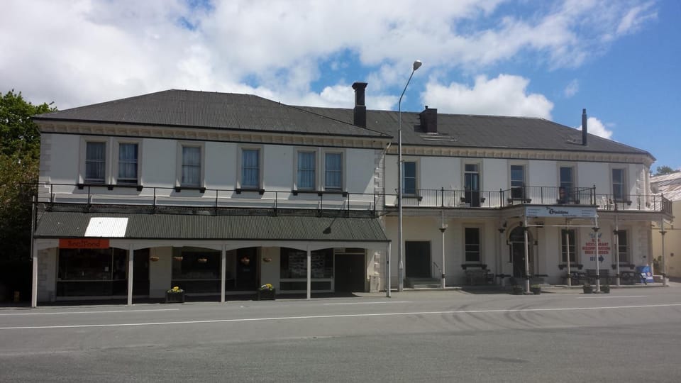Gladstone Hotel Inn in Otago