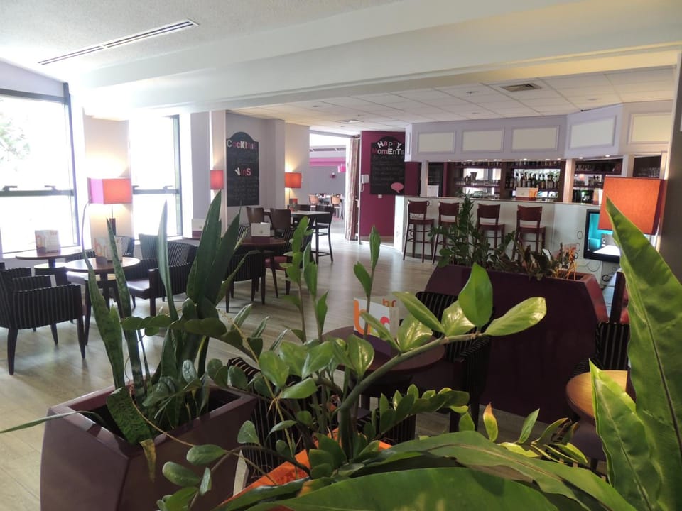 Bar/lounge
