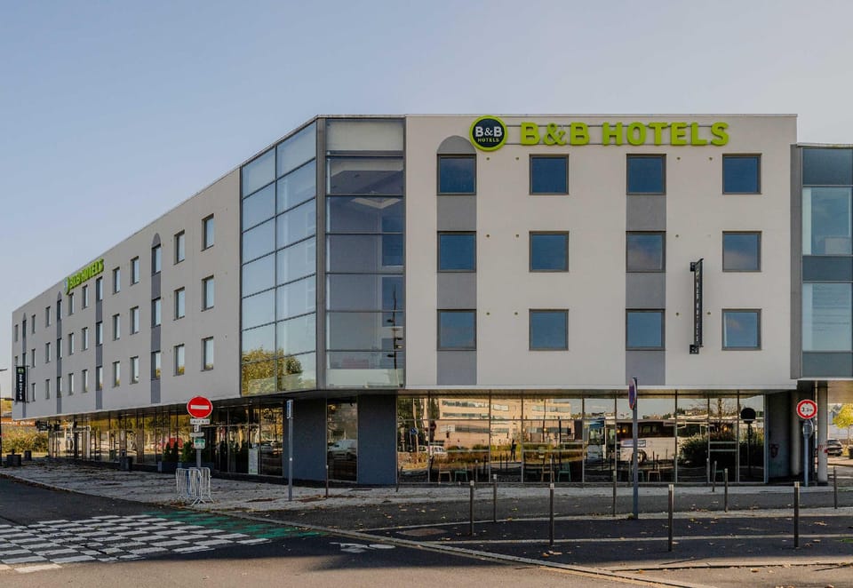 B&B HOTEL Maubeuge Gare Hotel in Hauts-de-France