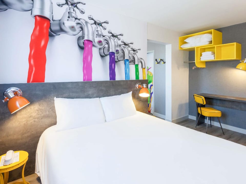 Guestroom