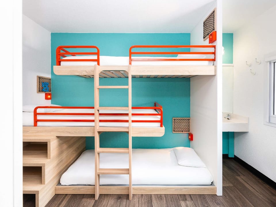 Guestroom