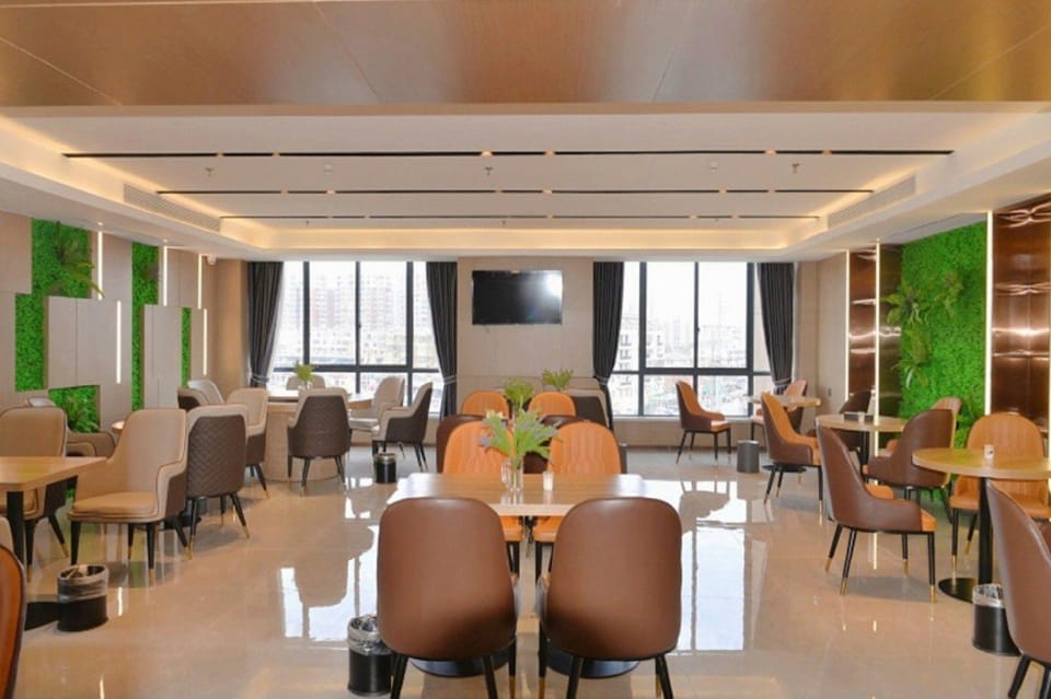 Lavande Hotel Lujiang Zhouyu Avenue Hotel in Jiangsu