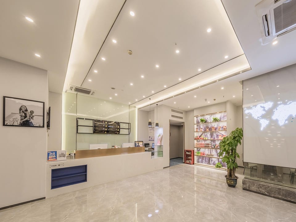 7 Days Premium Hotel Chongqing Jiefangbei No.1 Bridge Hongyadong Hotel in China