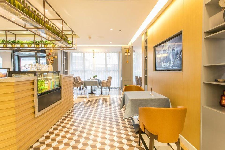 Jinjiang Inn Select Wujiang Pingwang Bus Station Hotel in Suzhou