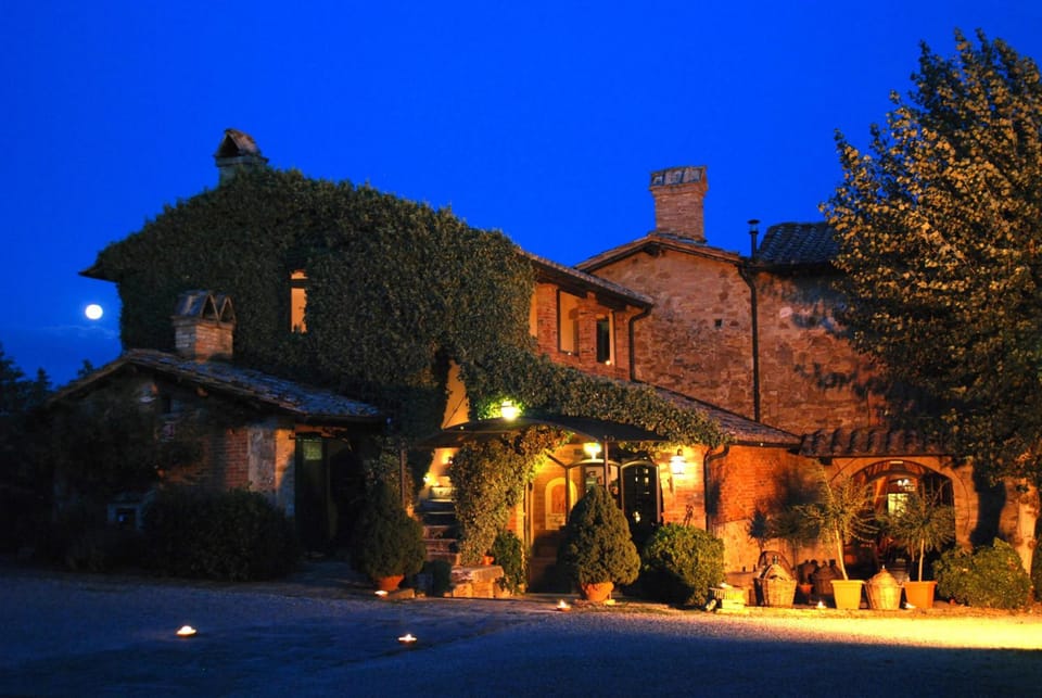 Casanova - Panoramic Rooms and Suites Hotel in San Quirico d'Orcia