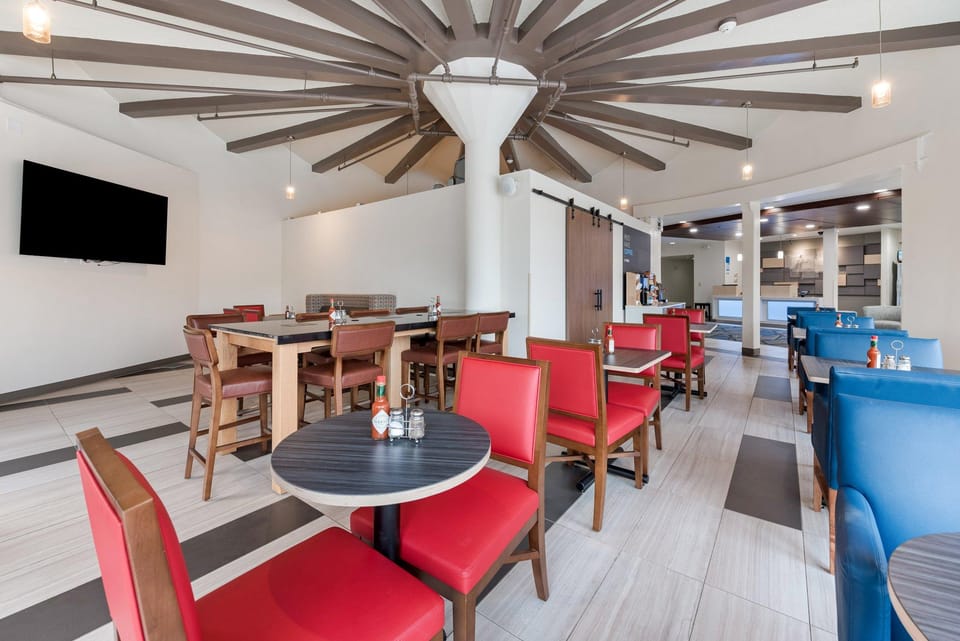 Holiday Inn Express Columbus Downtown By IHG Hotel in German Village
