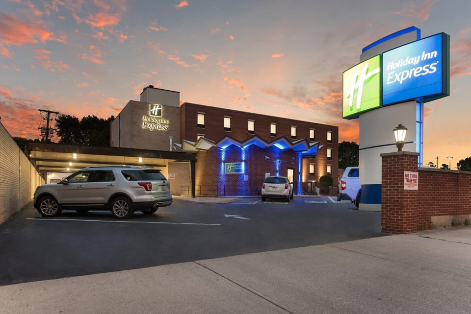Holiday Inn Express Columbus Downtown By IHG Hotel in German Village