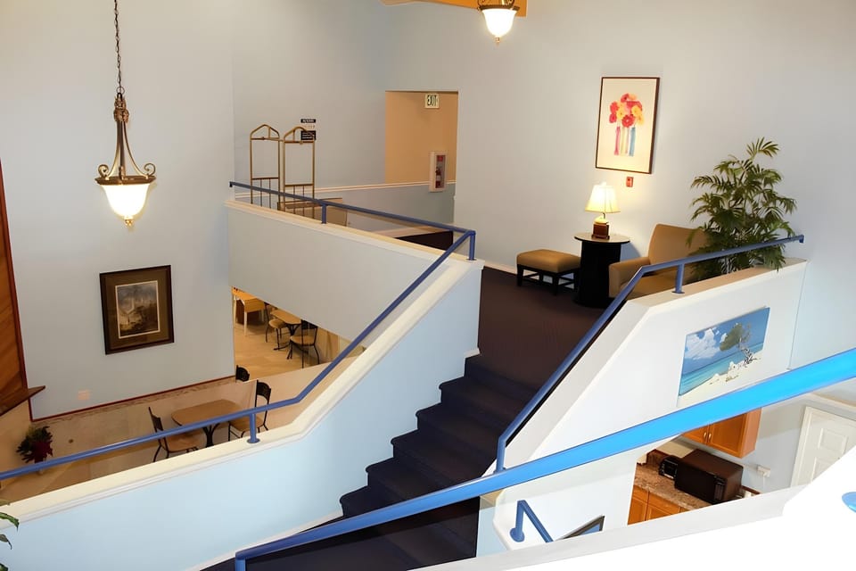 Marina Inn Des Moines / SeaTac Hotel in Des Moines