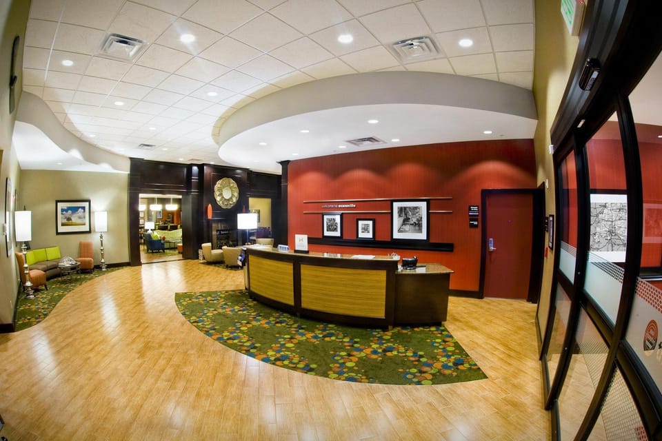 Hampton Inn Evansville/Airport Hotel in Evansville