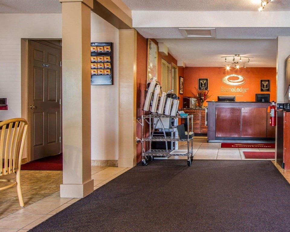 Econo Lodge Freeport - Brunswick Area Hotel in Yarmouth
