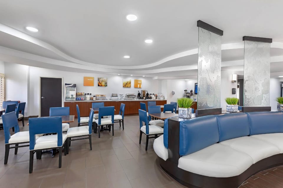 Comfort Suites DFW N/Grapevine Hotel in Grapevine