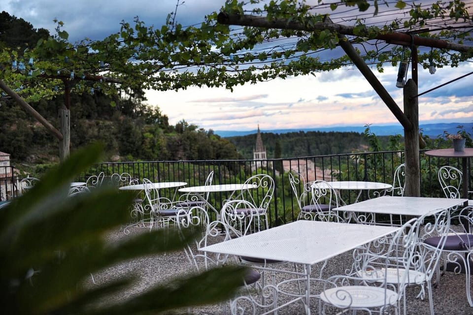 Auberge de la Tour de Brison Hotel in Provence-Alpes-Côte d'Azur