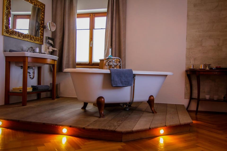 Hotel Burgwirt Hotel in Deggendorf