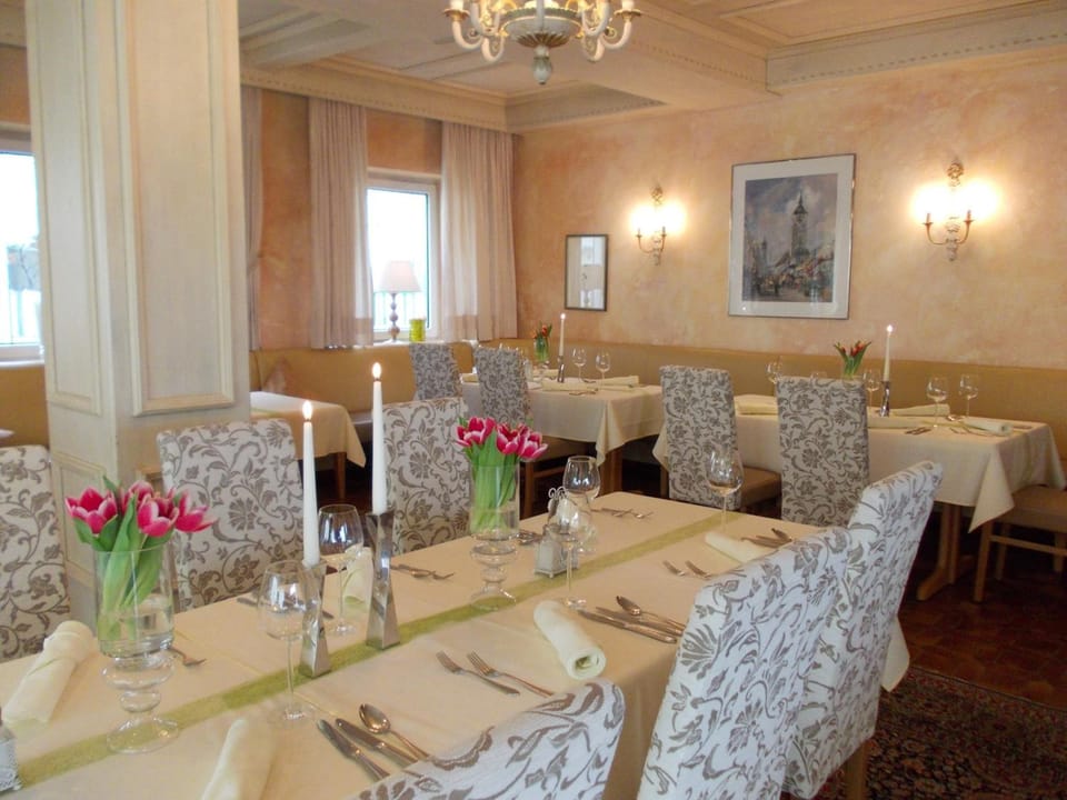 Hotel Burgwirt Hotel in Deggendorf