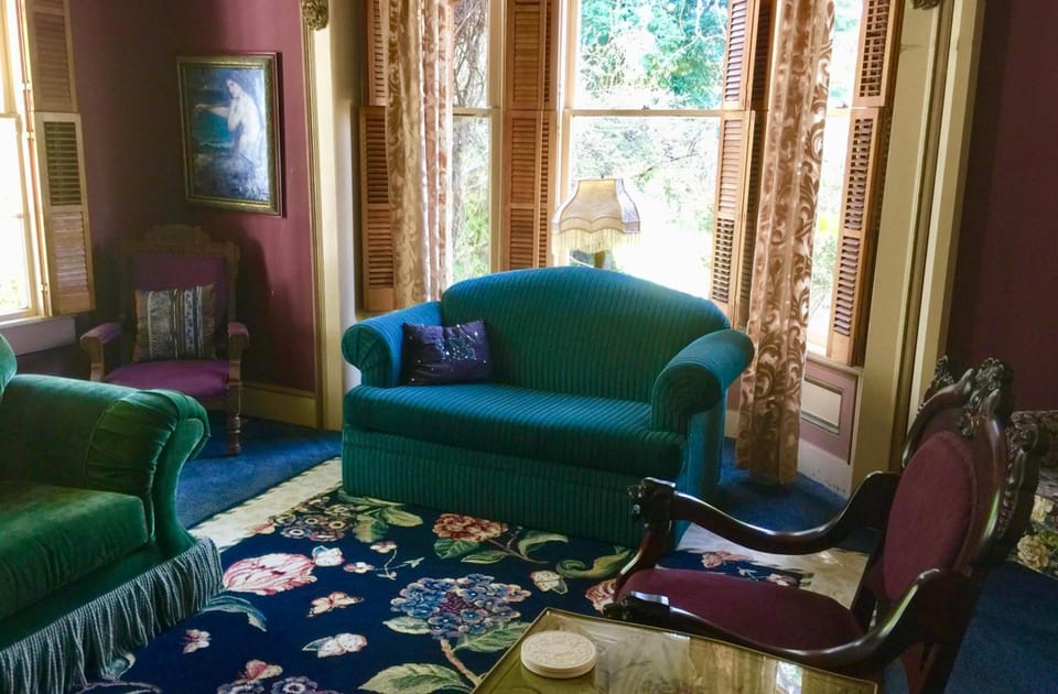 Shaw House Inn Hotel in Ferndale