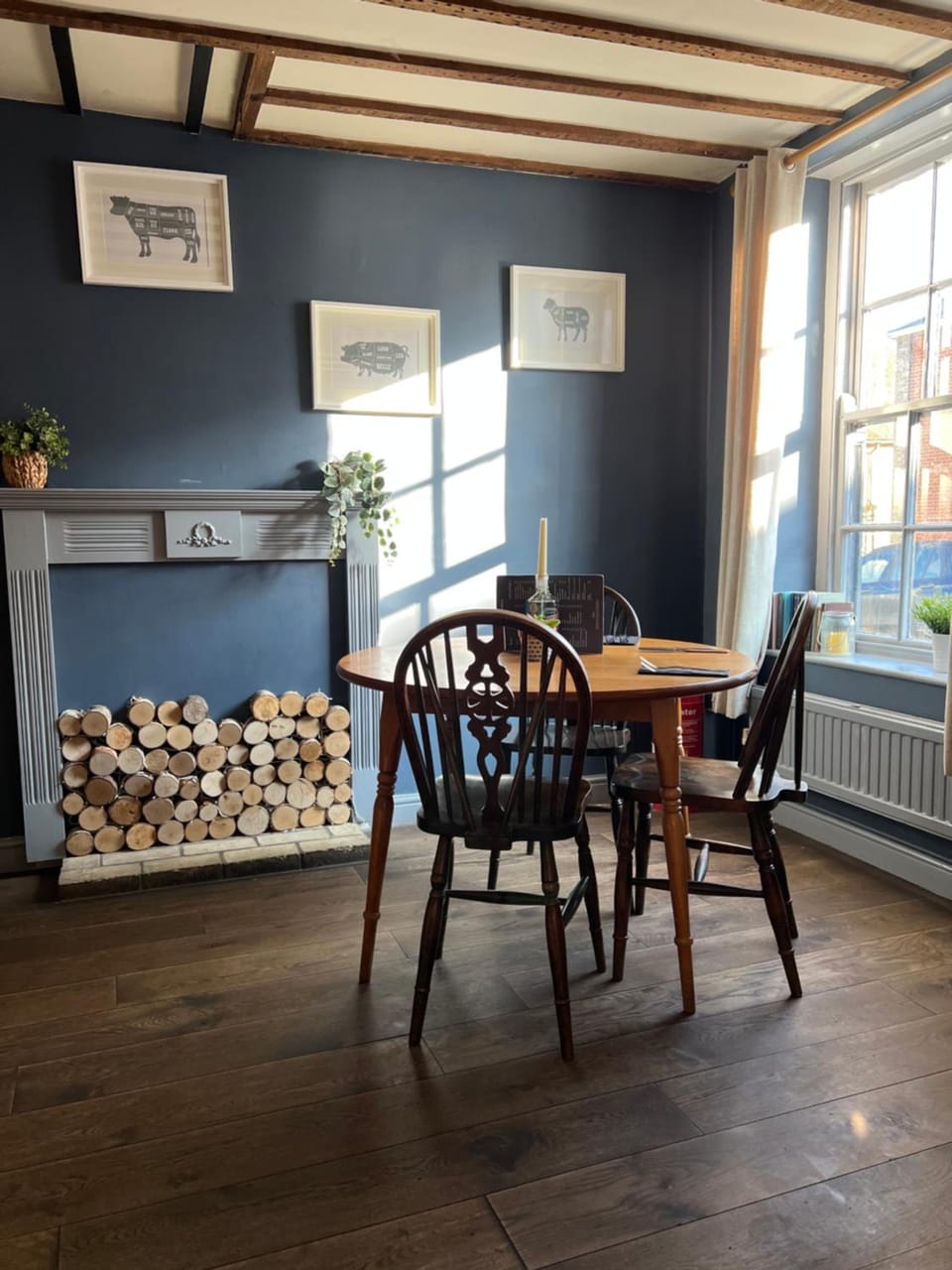 OYO The Bell Hotel Inn in East Hertfordshire District