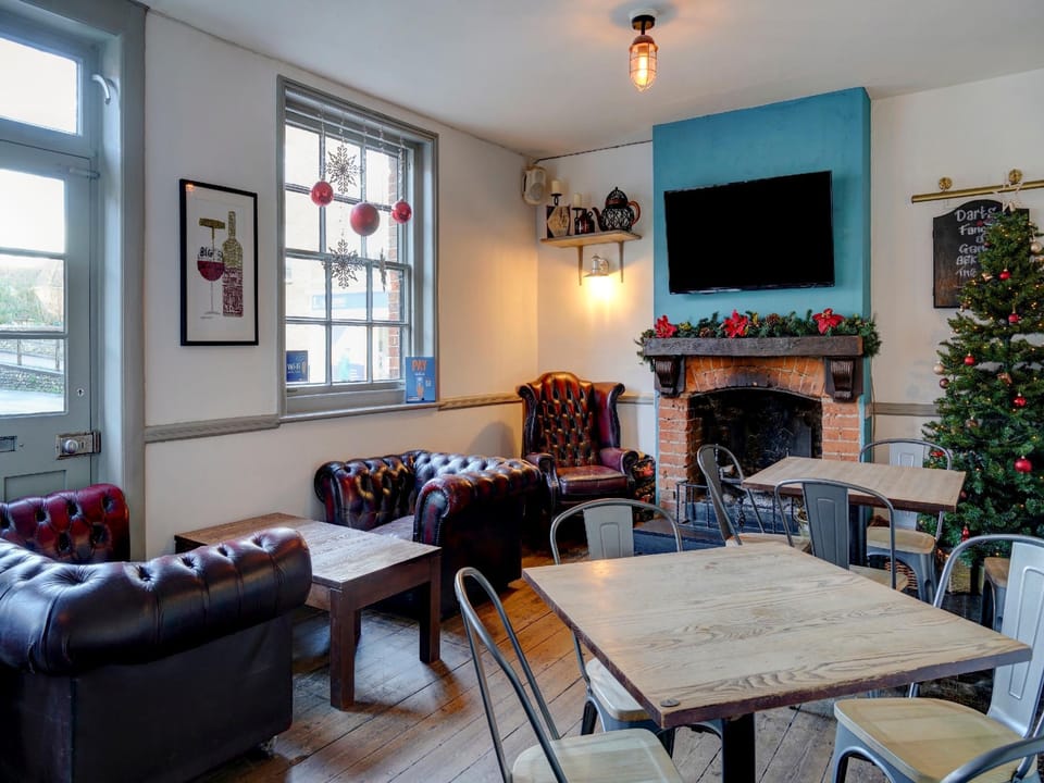 OYO George and Dragon Inn Hotel in Chichester