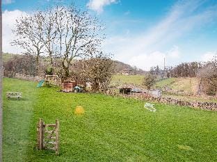 OYO Ye Olde Bowling Green Inn - Adults Only Hotel in High Peak District