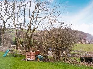 OYO Ye Olde Bowling Green Inn - Adults Only Hotel in High Peak District