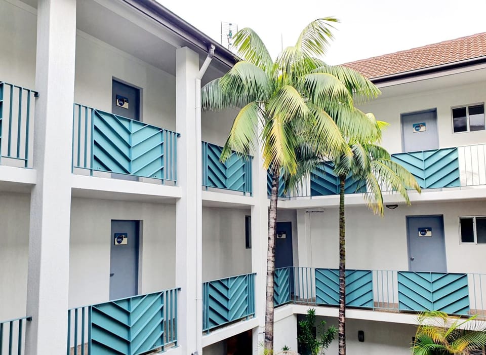 Oceanside Hawks Nest Hotel in Hawks Nest