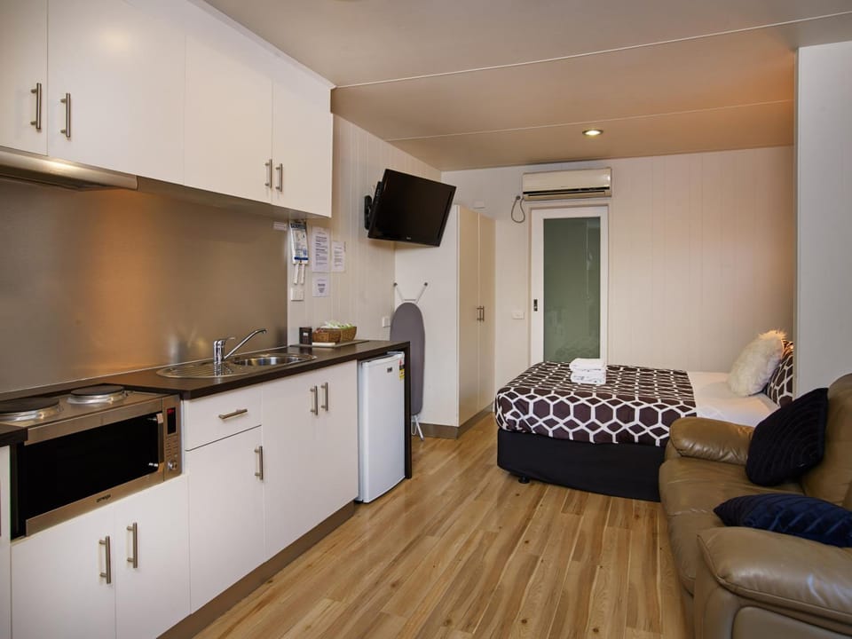 Myrtleford Motel on Alpine Motel in Myrtleford