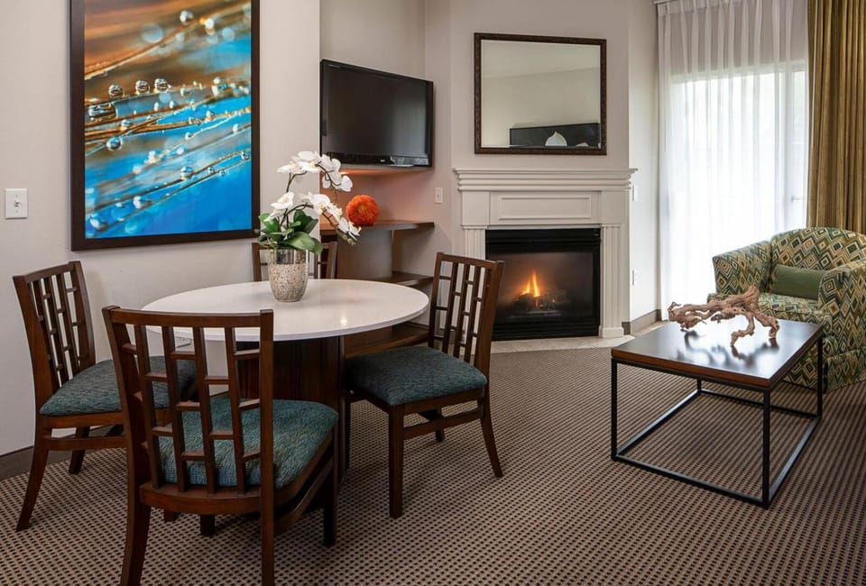 Tahiti All-Suite Resort Apartment hotel in Spring Valley