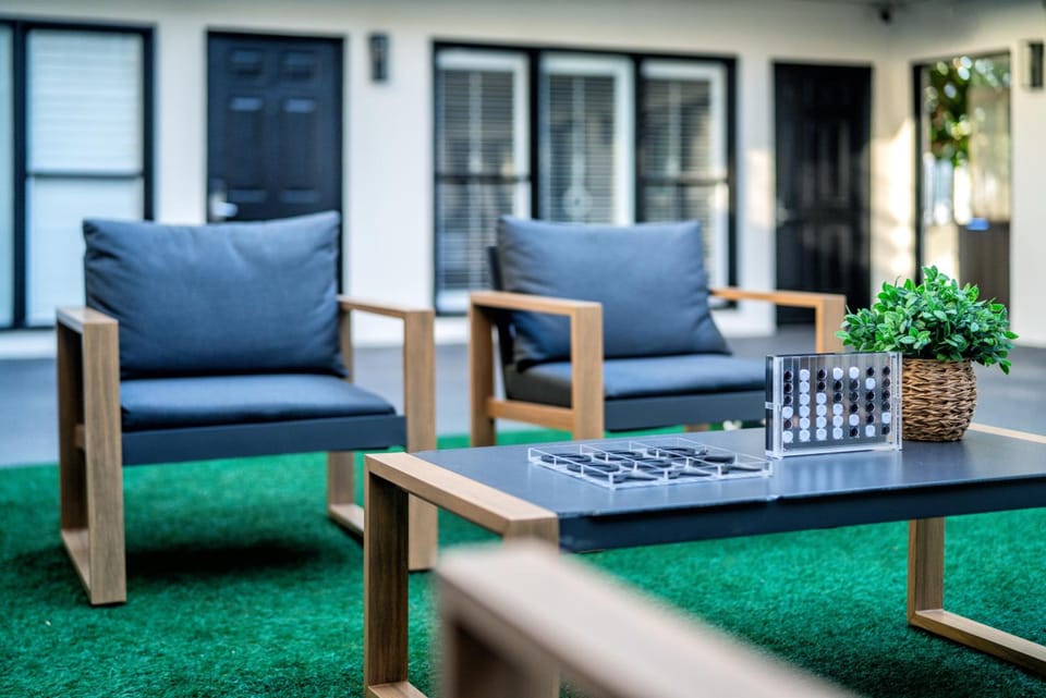 LYFE INN & SUITES by AGA - Beverly Hills Motel in West Hollywood