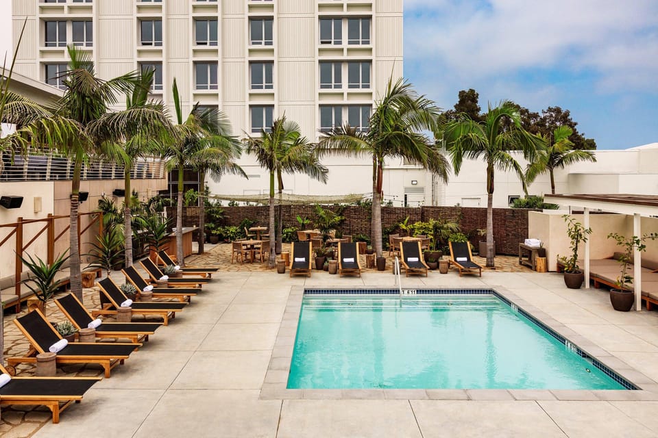Hotel June West L.A Hotel in Playa Del Rey