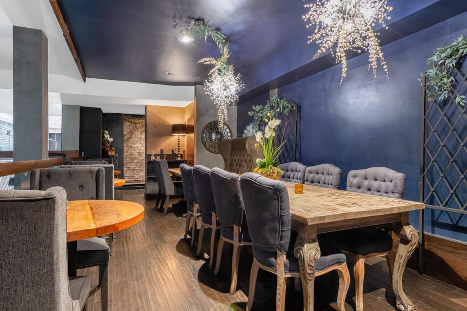 Bar/lounge